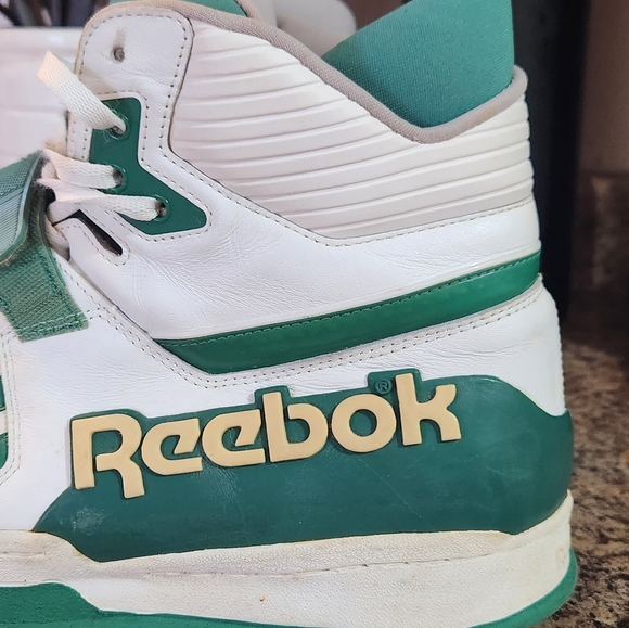 Original 1980s REEBOK COMMITMENT HIGH TOP SNEAKERS. - Picture 7 of 16